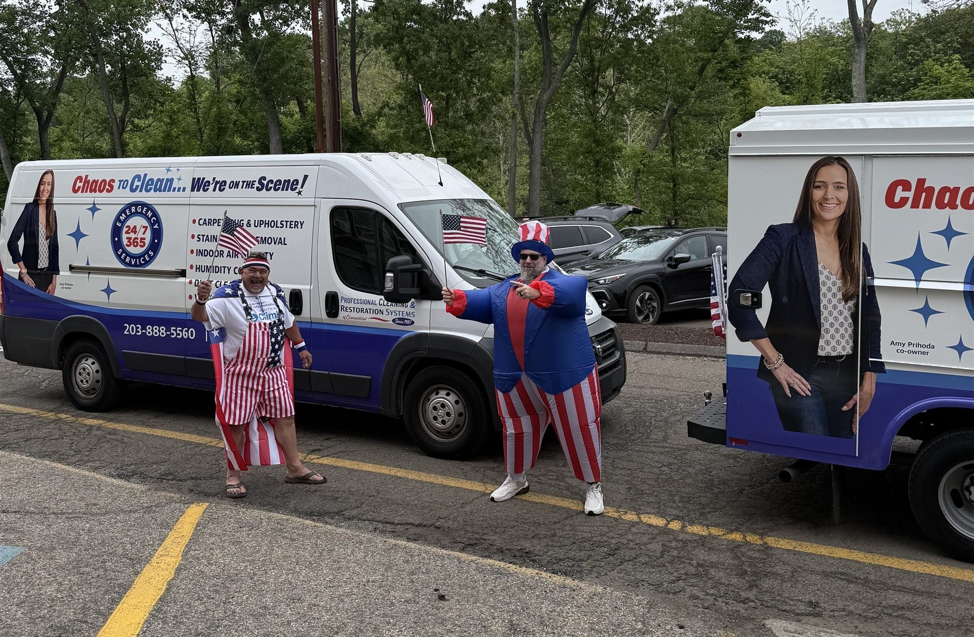 Technician cleaning a mattress for a Connecticut home