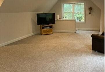 Oxford, CT Carpet Revitalization Restores a Heavily Soiled Area
